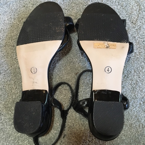 Black low heeled strappy sandals with BlingBling - Picture 14 of 16